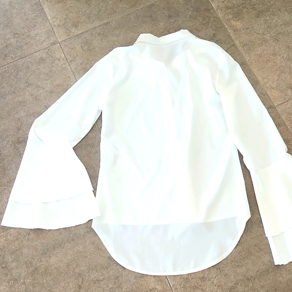 White Bell sleeve blouse - Picture 4 of 8